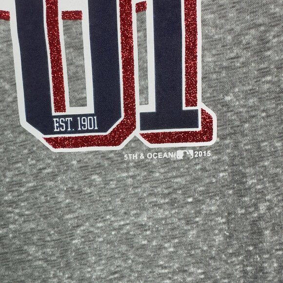 Boston Red Sox Womens 18 Heather Gray V-Neck Bling Graphic Tee By 5th & Ocean - Picture 7 of 10